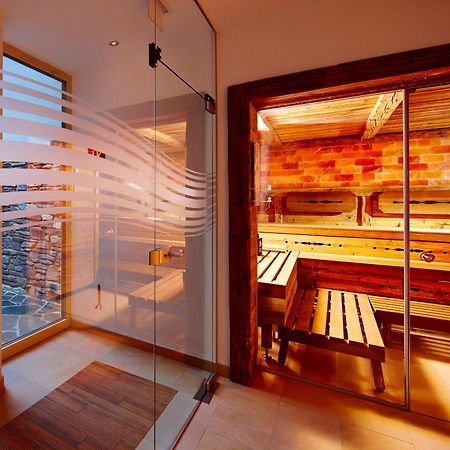 Hotel Tauernhof คาพรูน ภายนอก รูปภาพ