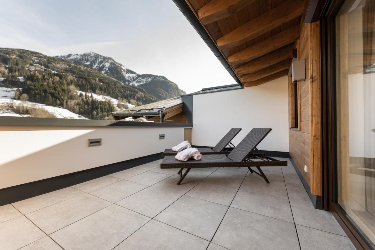 Hotel Tauernhof คาพรูน ภายนอก รูปภาพ