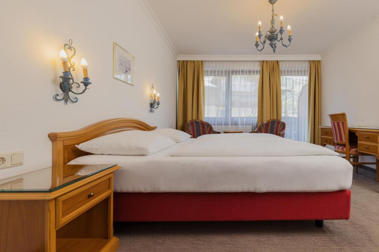 Hotel Tauernhof คาพรูน ภายนอก รูปภาพ