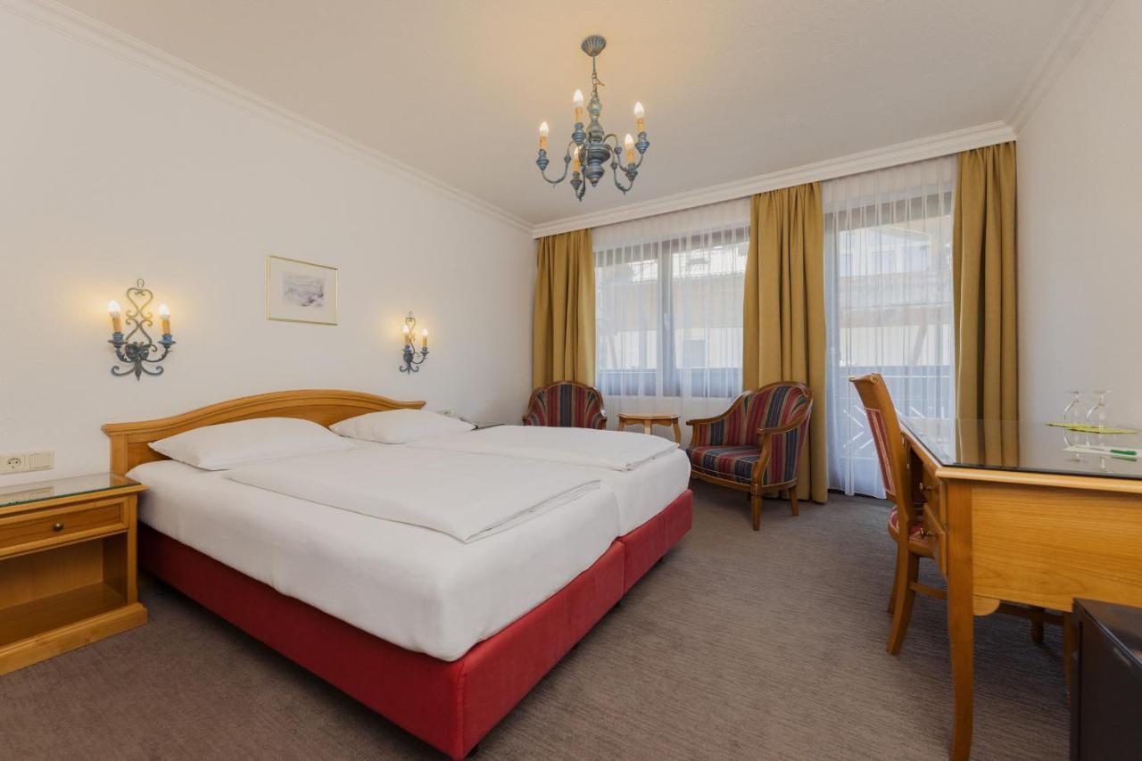 Hotel Tauernhof คาพรูน ภายนอก รูปภาพ