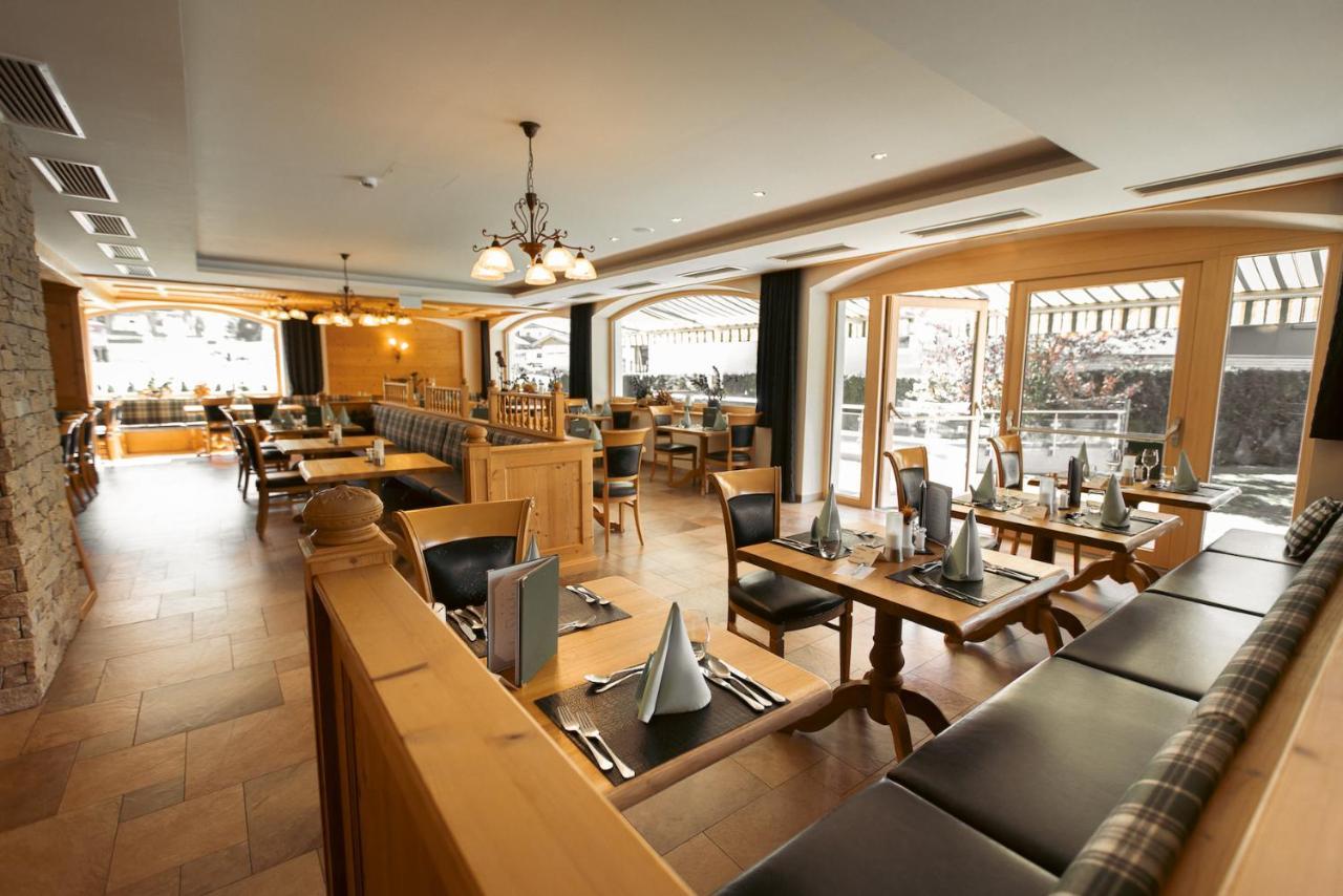 Hotel Tauernhof คาพรูน ภายนอก รูปภาพ