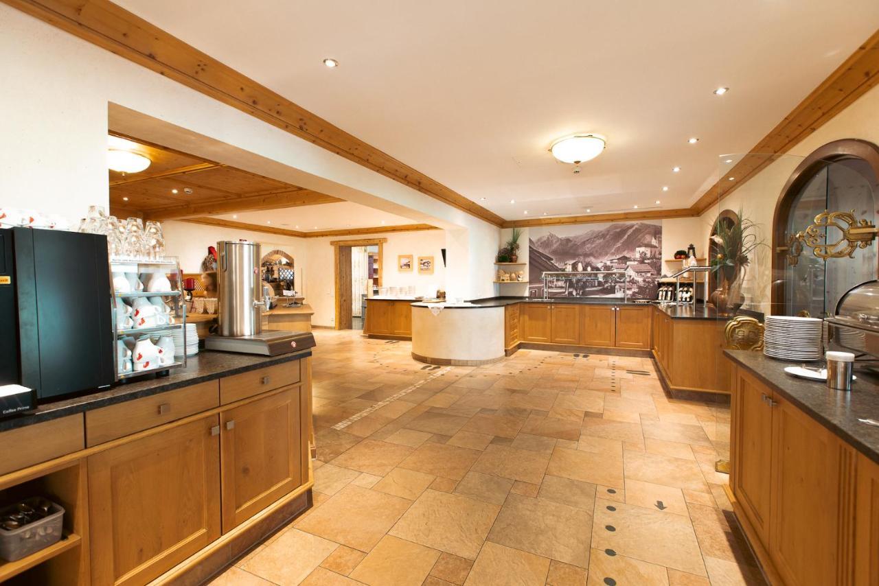 Hotel Tauernhof คาพรูน ภายนอก รูปภาพ