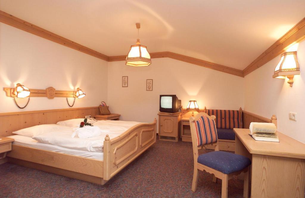 Hotel Tauernhof คาพรูน ห้อง รูปภาพ